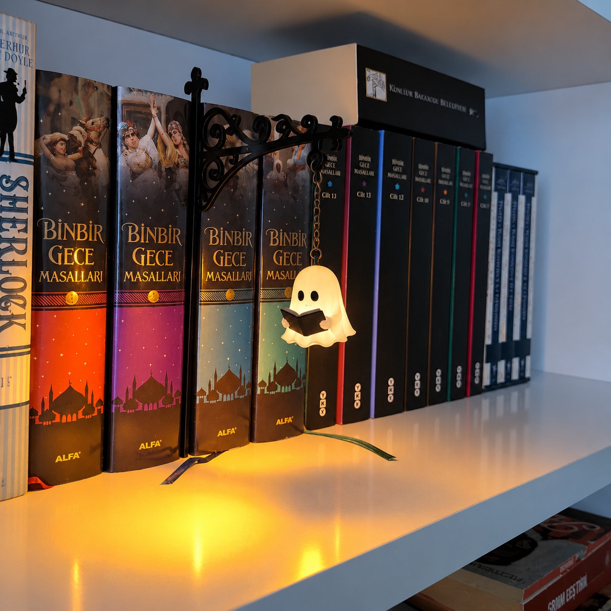 🔥LAST DAY 50% OFF - Library Lantern-Decorative Bookshelf Lighting